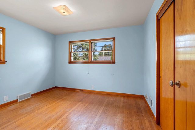 994 ROSCOE STREET, Green Bay, WI 54304