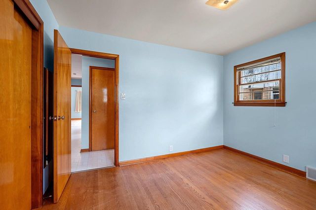 994 ROSCOE STREET, Green Bay, WI 54304