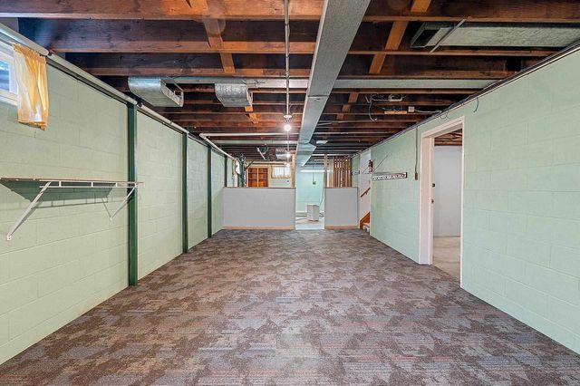 994 ROSCOE STREET, Green Bay, WI 54304