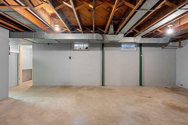 994 ROSCOE STREET, Green Bay, WI 54304