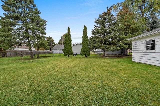 994 ROSCOE STREET, Green Bay, WI 54304