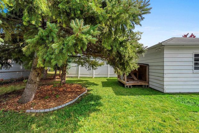 994 ROSCOE STREET, Green Bay, WI 54304