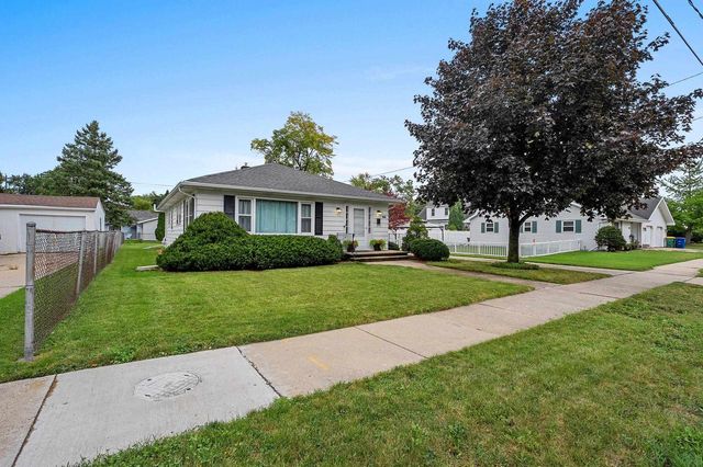 994 ROSCOE STREET, Green Bay, WI 54304