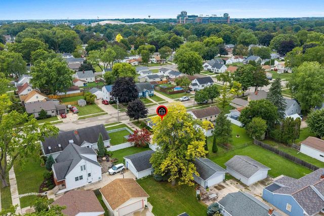 994 ROSCOE STREET, Green Bay, WI 54304