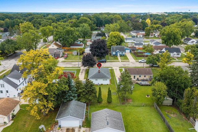 994 ROSCOE STREET, Green Bay, WI 54304