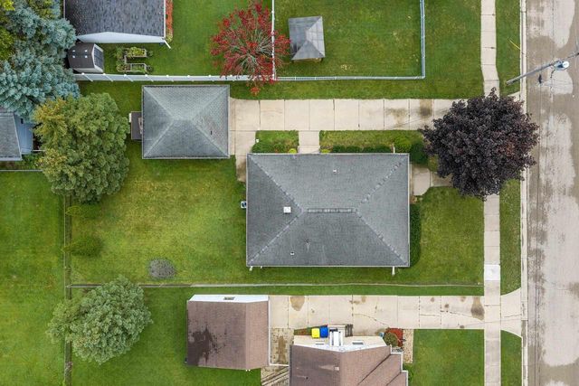 994 ROSCOE STREET, Green Bay, WI 54304