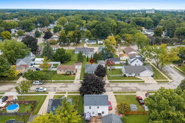 994 ROSCOE STREET, Green Bay, WI 54304