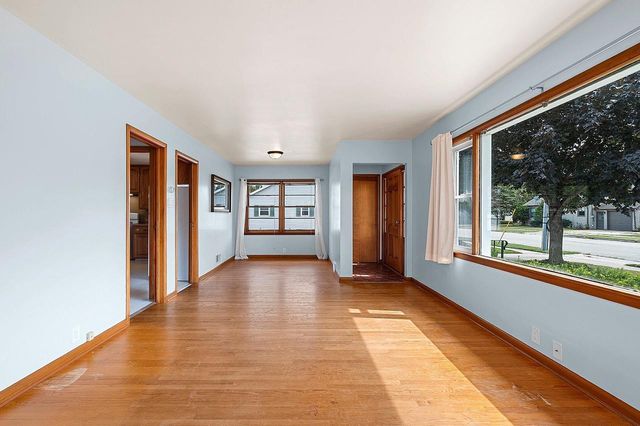 994 ROSCOE STREET, Green Bay, WI 54304