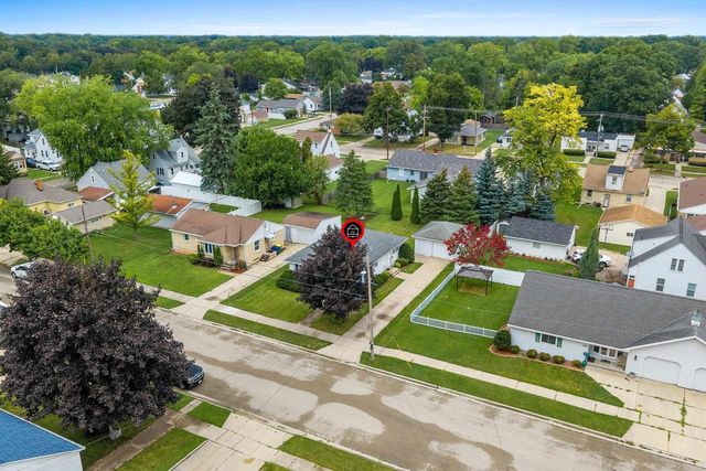 994 ROSCOE STREET, Green Bay, WI 54304