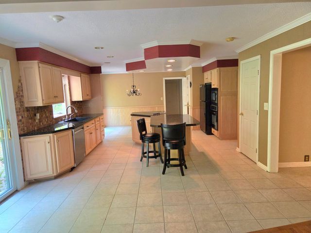 5665 WINTHROP Drive, Fairview, PA 16506