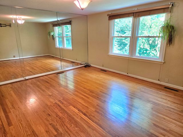 5665 WINTHROP Drive, Fairview, PA 16506