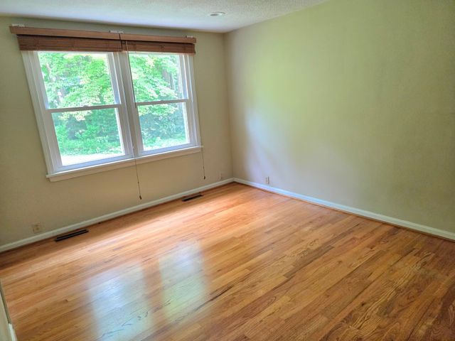 5665 WINTHROP Drive, Fairview, PA 16506