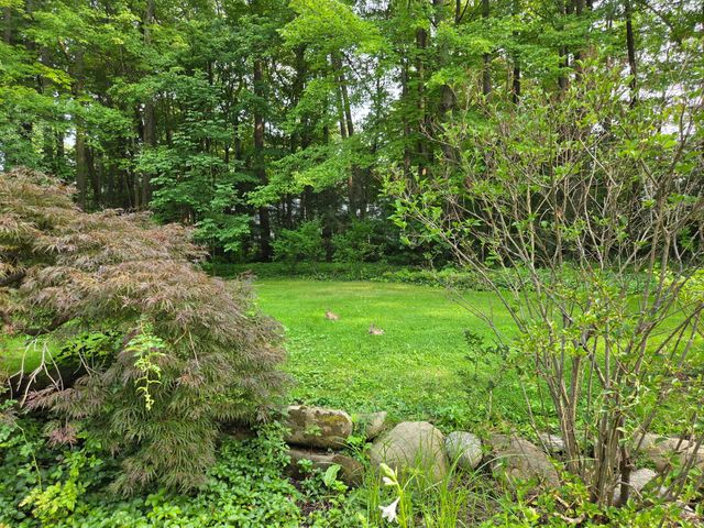 5665 WINTHROP Drive, Fairview, PA 16506