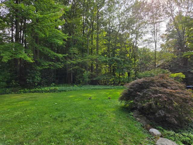 5665 WINTHROP Drive, Fairview, PA 16506