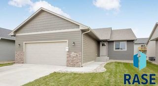 1908 N Concord Dr, Sioux Falls, SD 57110