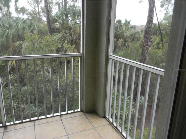 5701 BRENTGRASS DRIVE 207, Sarasota, FL 34235