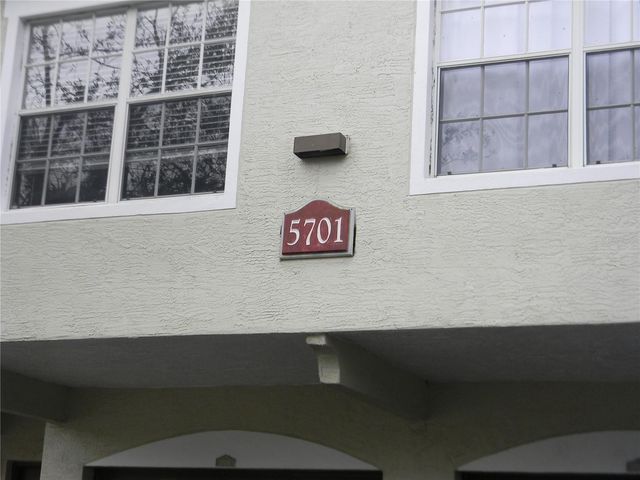 5701 BRENTGRASS DRIVE 207, Sarasota, FL 34235