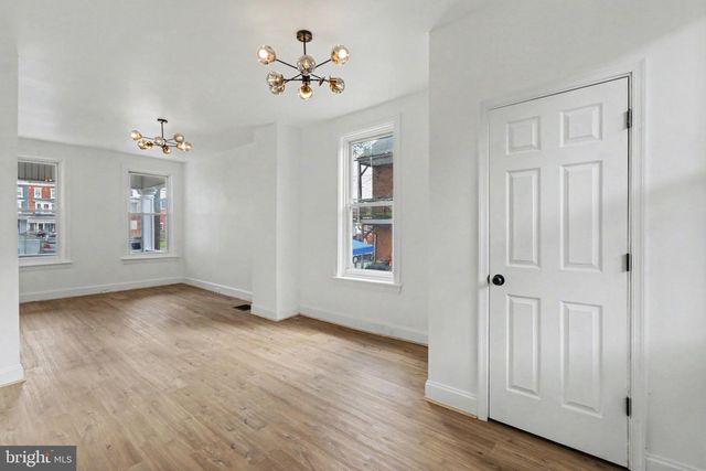 1712 ELM ST, Harrisburg, PA 17103