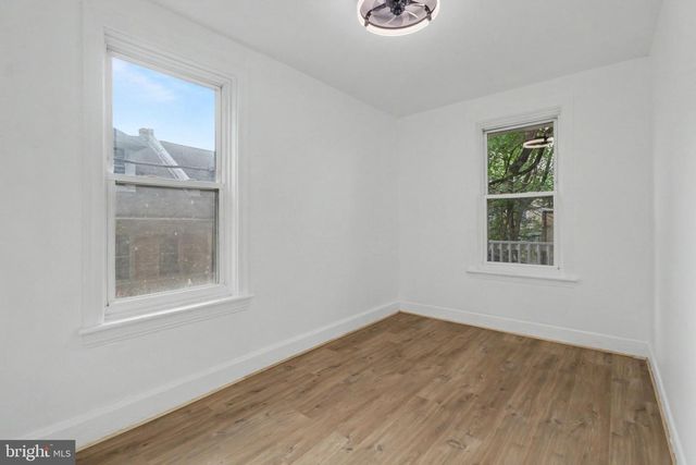 1712 ELM ST, Harrisburg, PA 17103