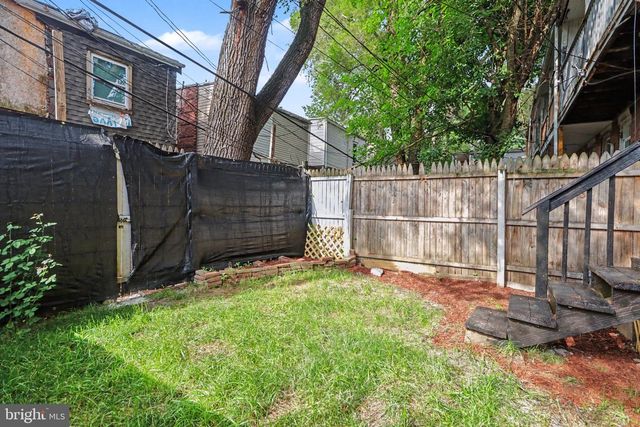 1712 ELM ST, Harrisburg, PA 17103