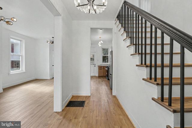 1712 ELM ST, Harrisburg, PA 17103