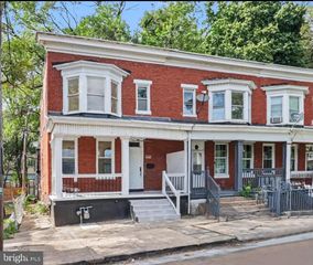 1712 ELM ST, Harrisburg, PA 17103