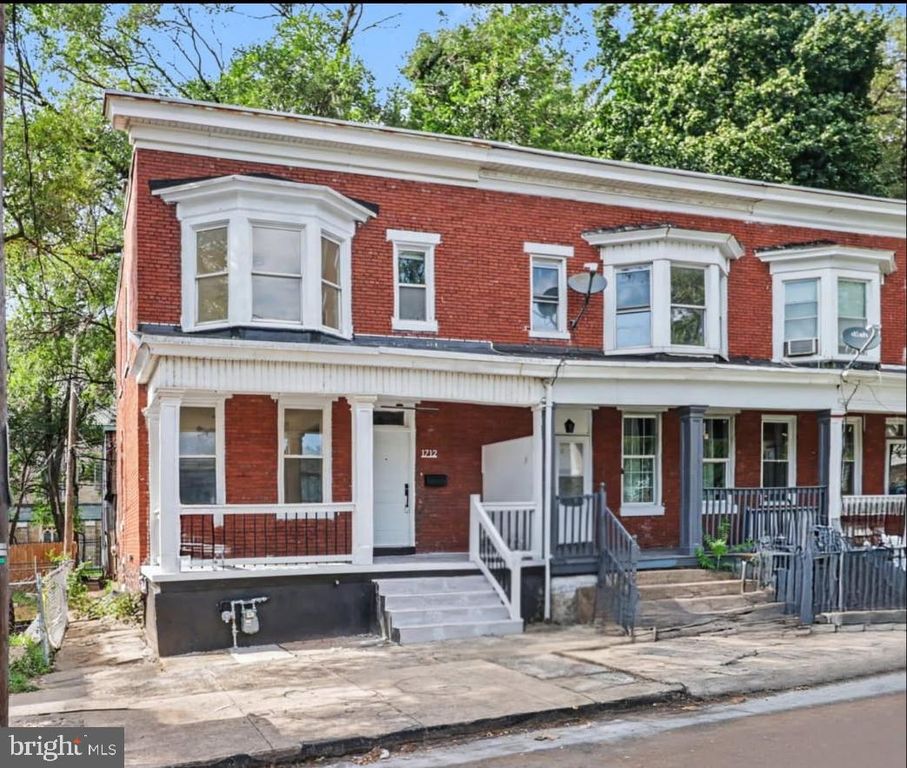 1712 ELM ST, Harrisburg, PA 17103