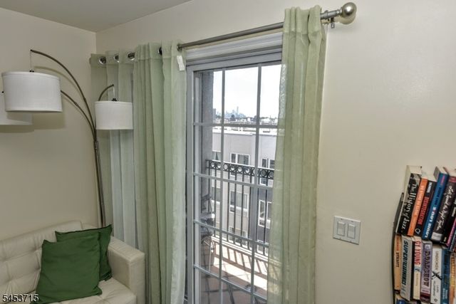 318 54Th St 4L, West New York Town, NJ 07093