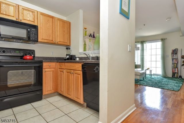 318 54Th St 4L, West New York Town, NJ 07093
