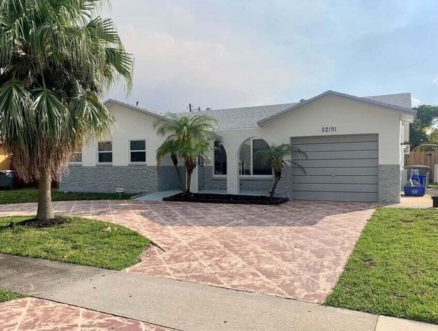 22191 SW 60th Avenue, Boca Raton, FL 33428