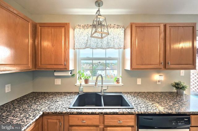 1079 HEARTHRIDGE LN, York, PA 17404