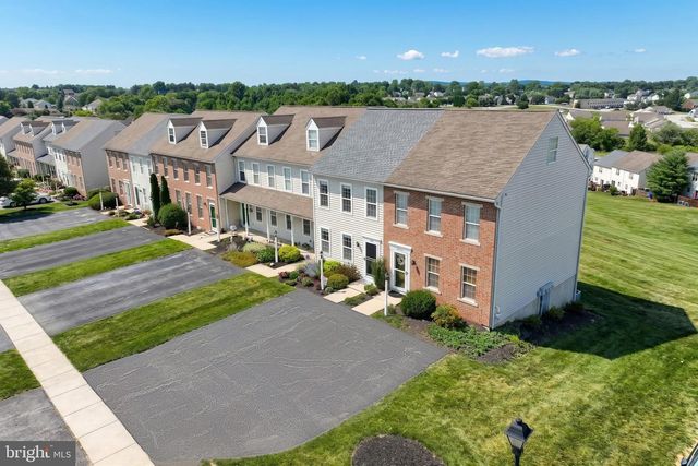 1079 HEARTHRIDGE LN, York, PA 17404