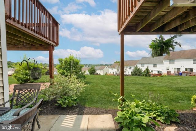 1079 HEARTHRIDGE LN, York, PA 17404