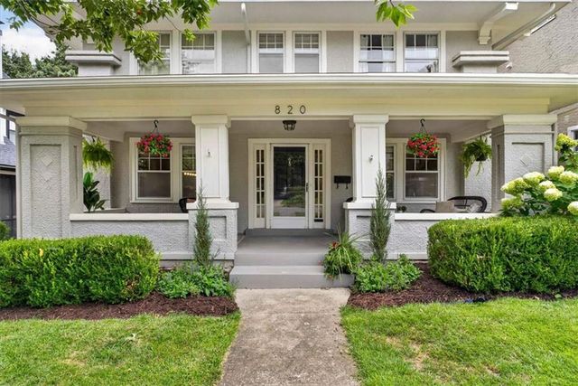 820 W 72nd Street, Kansas City, MO 64114