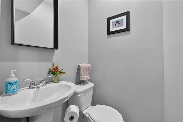 820 W 72nd Street, Kansas City, MO 64114