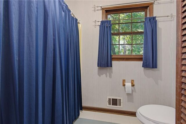 328 Lake Forest Drive, Acworth, GA 30102