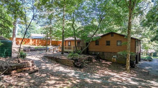 328 Lake Forest Drive, Acworth, GA 30102