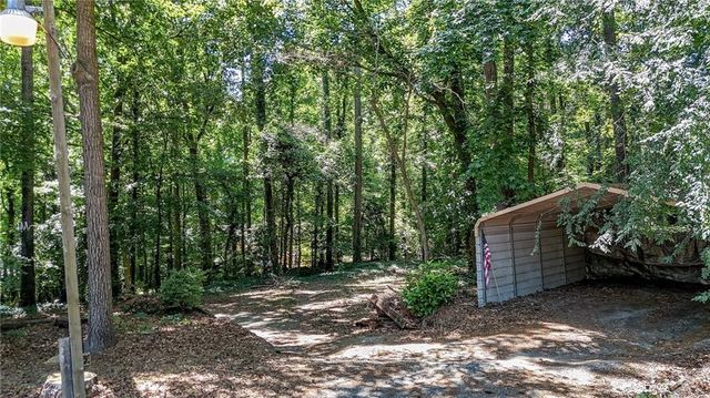 328 Lake Forest Drive, Acworth, GA 30102