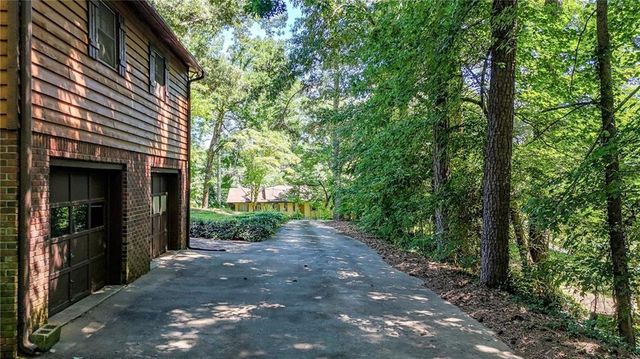 328 Lake Forest Drive, Acworth, GA 30102