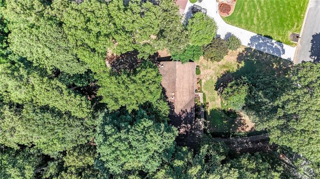 328 Lake Forest Drive, Acworth, GA 30102