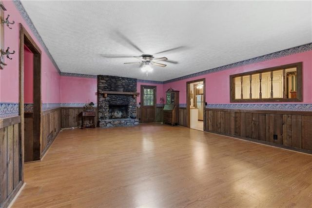 328 Lake Forest Drive, Acworth, GA 30102