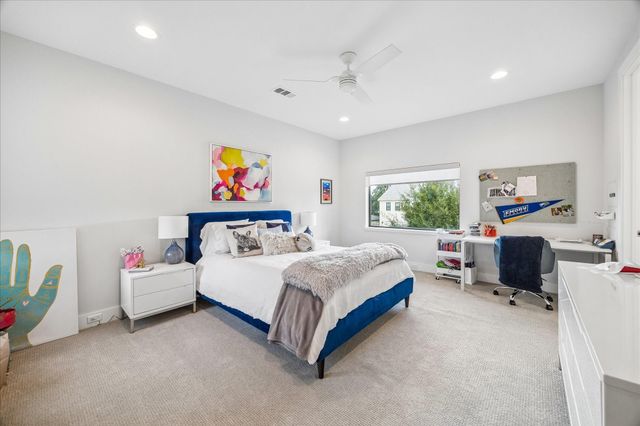 4532 Sunburst Street, Bellaire, TX 77401