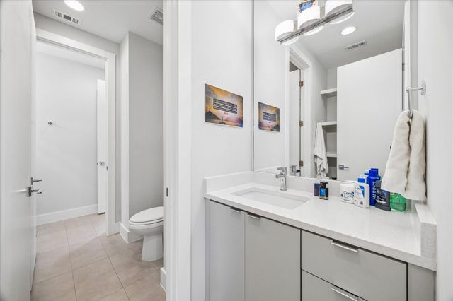 4532 Sunburst Street, Bellaire, TX 77401