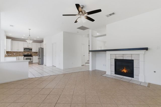 66 Hidden Meadow Drive, The Woodlands, TX 77382