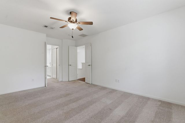 66 Hidden Meadow Drive, The Woodlands, TX 77382