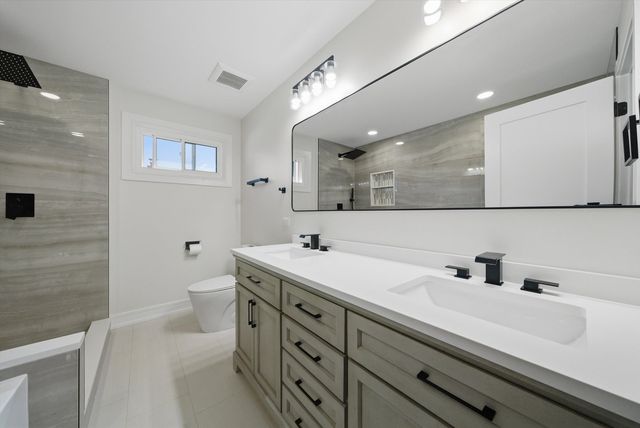 5721 Vial Parkway, La Grange Highlands, IL 60525