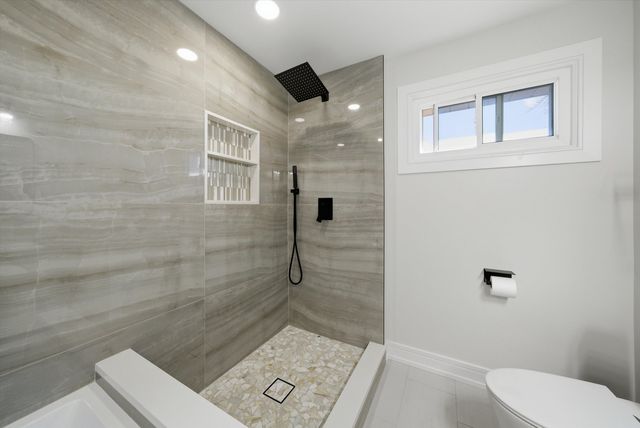 5721 Vial Parkway, La Grange Highlands, IL 60525