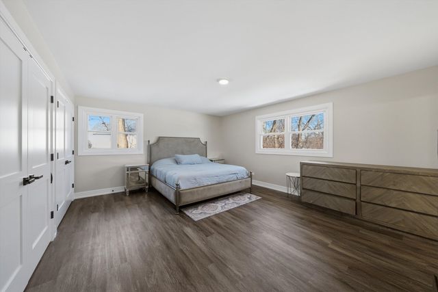 5721 Vial Parkway, La Grange Highlands, IL 60525