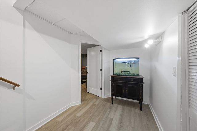 5721 Vial Parkway, La Grange Highlands, IL 60525