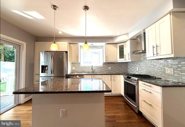 13807 EASTLAND ST, Rockville, MD 20853